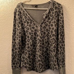 Lucky Leopard long sleeve top